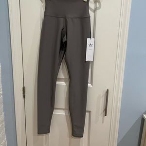 Alo High-Waist Airlift Legging